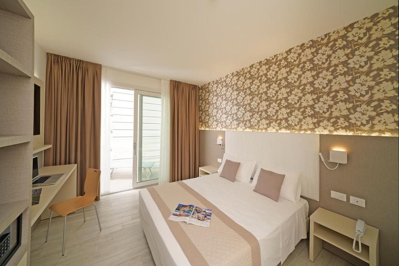 Hotel Strand A Frontemare Lido di Jesolo Eksteriør billede