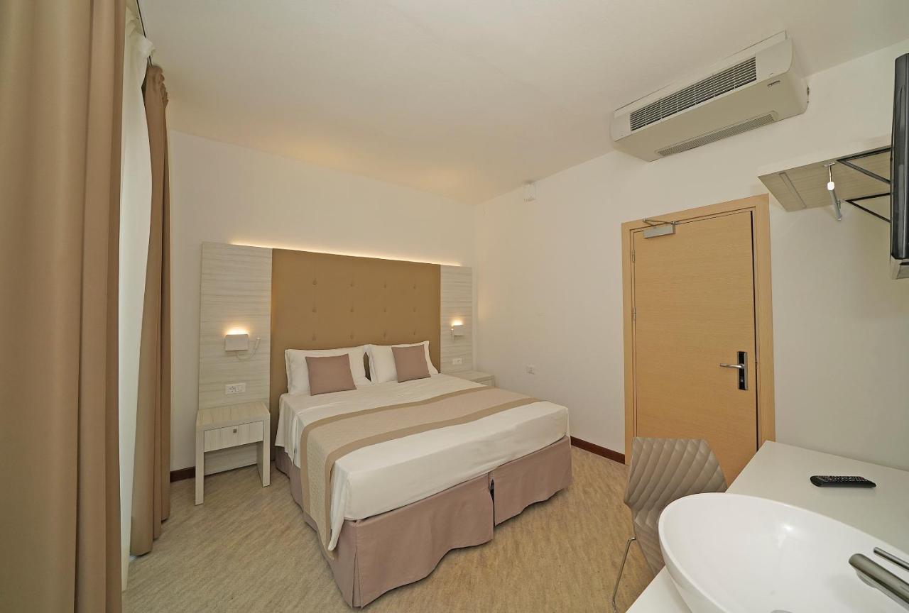 Hotel Strand A Frontemare Lido di Jesolo Eksteriør billede